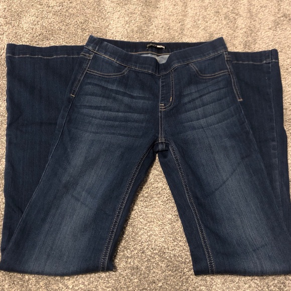 Jeans - Picture 4 of 5